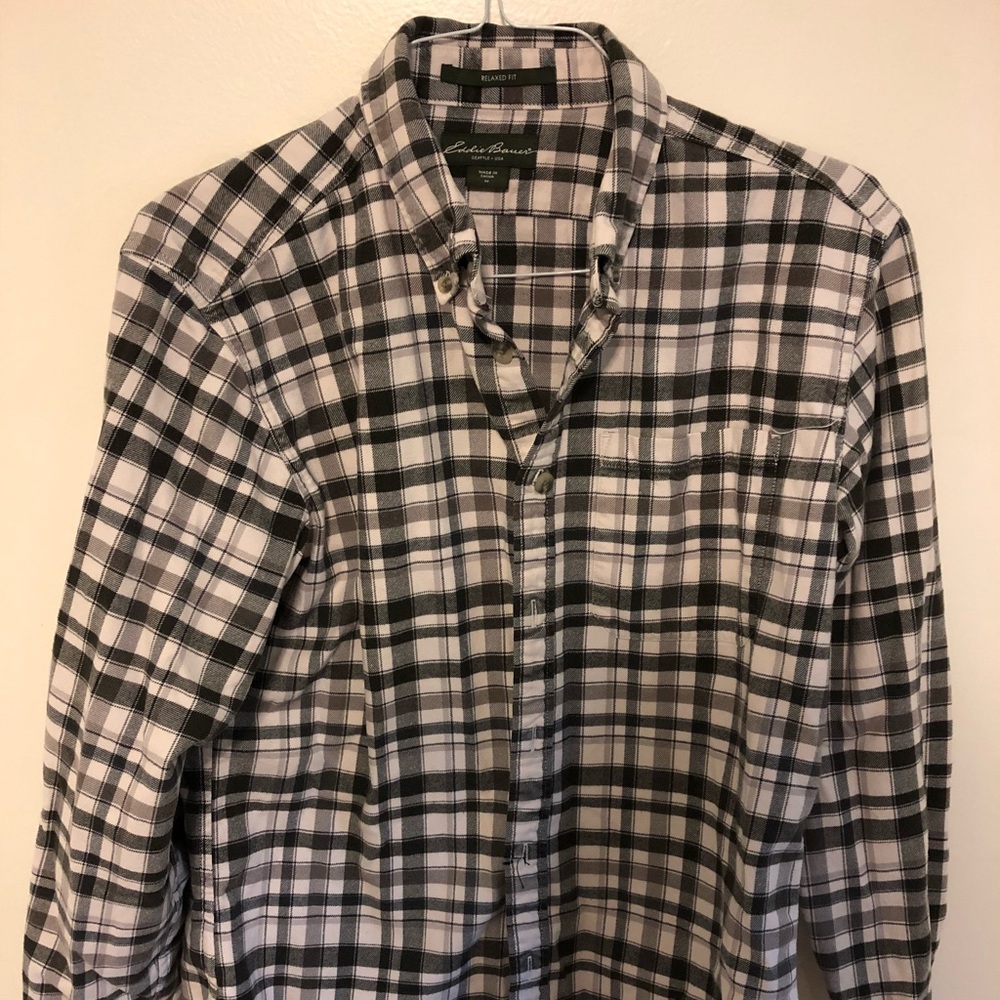 NWOT Men’s Eddie Bauer Relaxed Fit Flannel medium